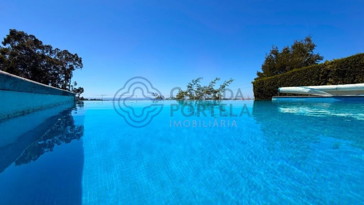 Moradia T5 para Venda em Mafamude e Vilar do Paraíso Foto 4