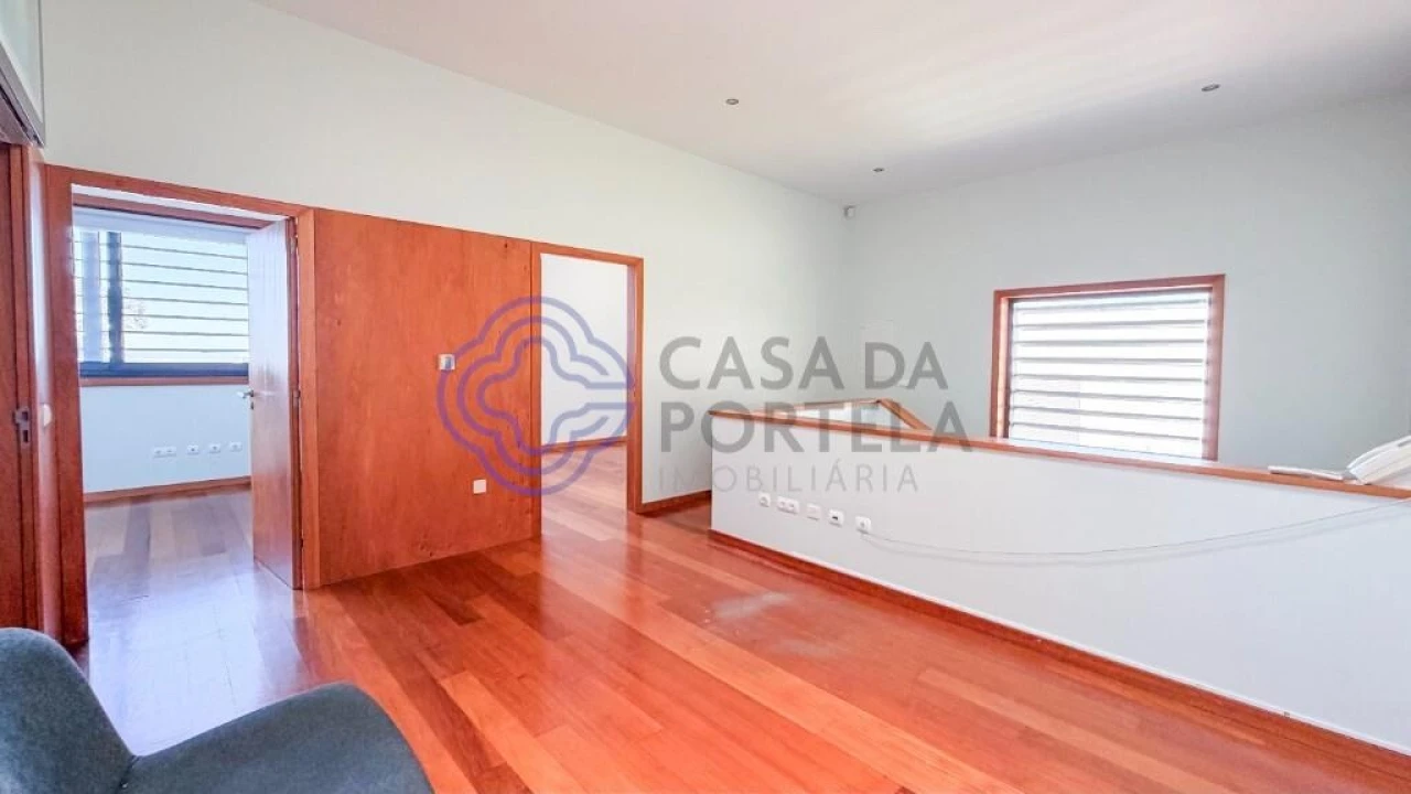 Moradia T5 para Venda em Mafamude e Vilar do Paraíso Foto 35