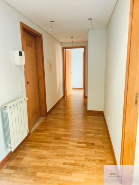 Apartamento T2 para Venda em Mafamude e Vilar do Paraíso