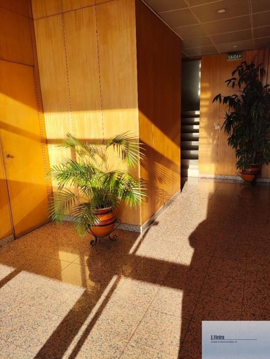 Apartamento T2 para Venda em Mafamude e Vilar do Paraíso Foto 13