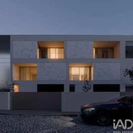 Moradia T3 para Venda em Lagares e Figueira