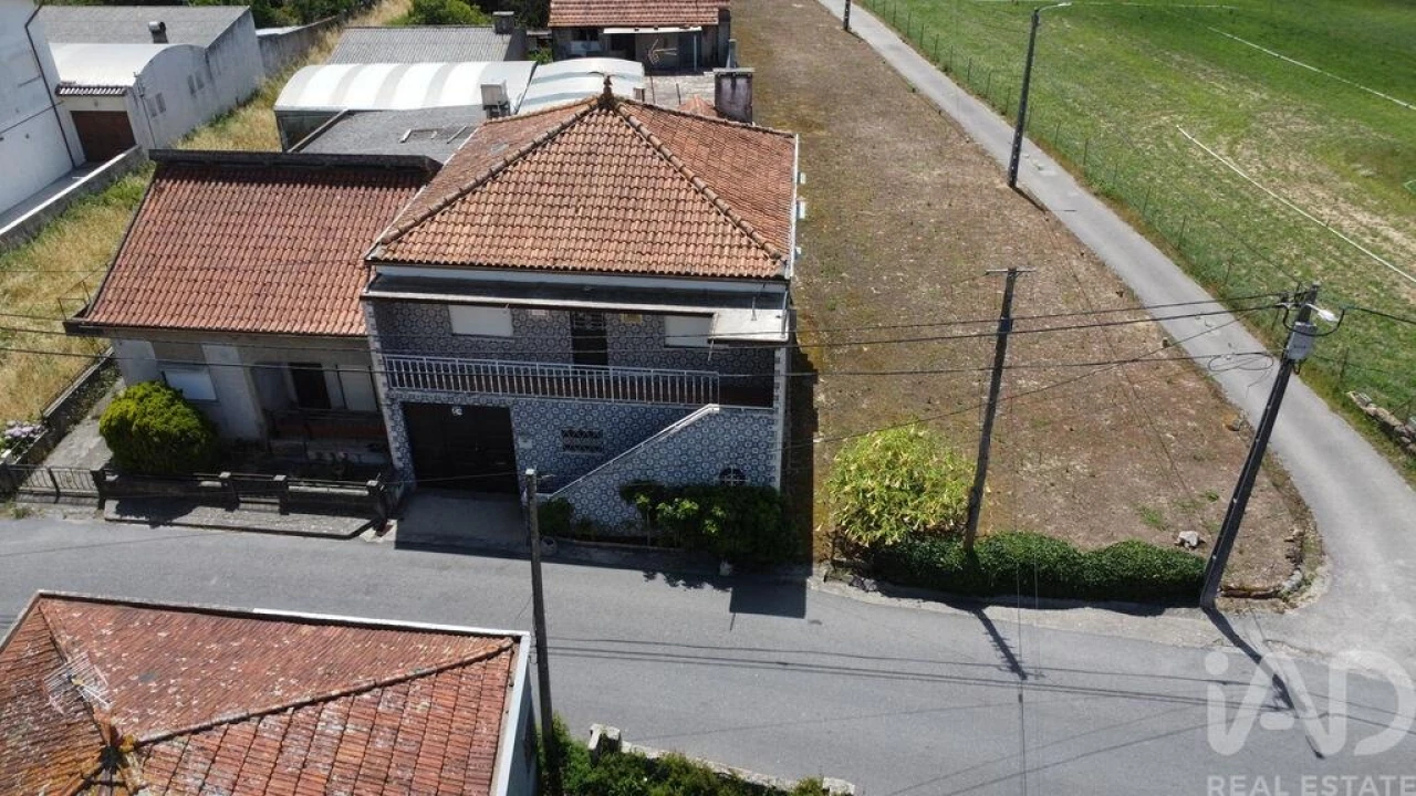 Moradia T4 para Venda em Glória e Vera Cruz Foto 2