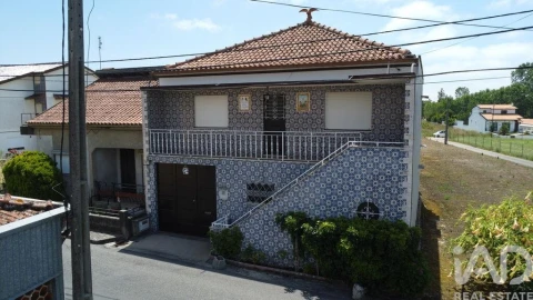 Moradia T4 para Venda em Glória e Vera Cruz