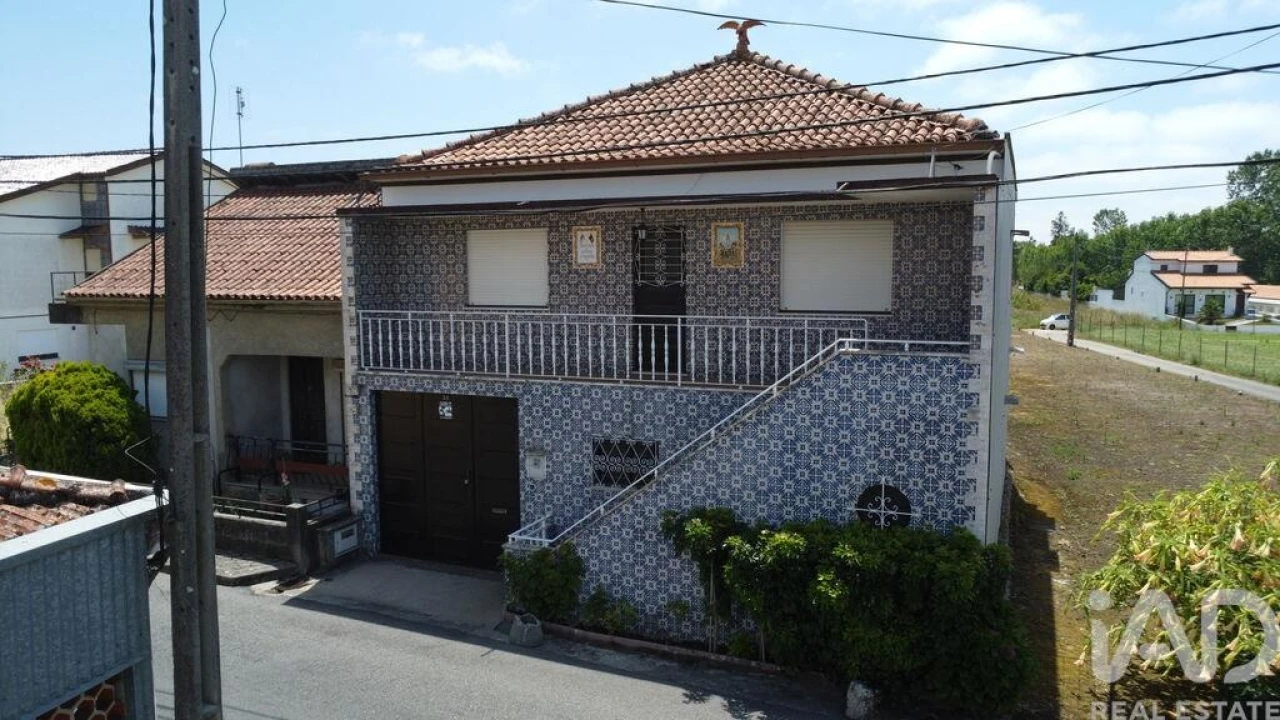 Moradia T4 para Venda em Glória e Vera Cruz Foto 1