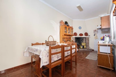 Moradia T4 para Venda em Aveiras de Baixo