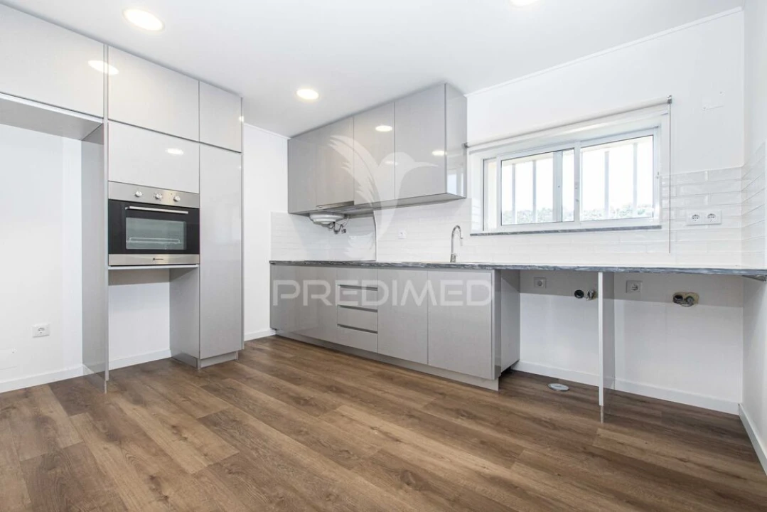 Moradia T4 para Venda em Aveiras de Baixo Foto 1