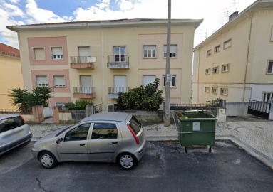 Garagem para Venda em Santo Antonio dos Olivais