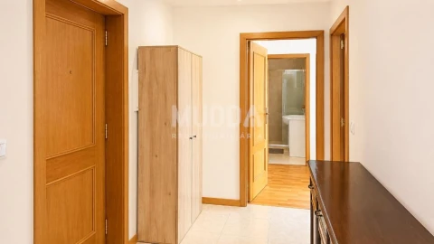 Apartamento T2 para Venda em Santa Maria da Feira, Travanca, Sanfins e Espargo