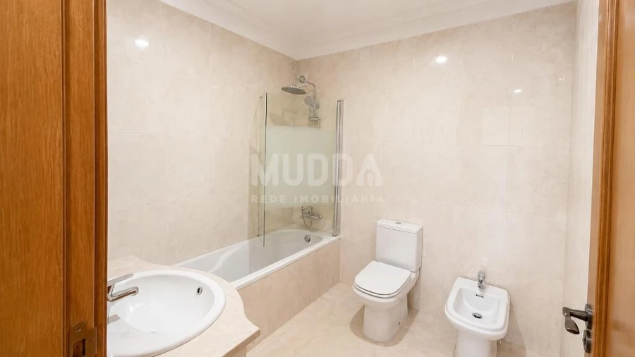Apartamento T2 para Venda em Santa Maria da Feira, Travanca, Sanfins e Espargo Foto 13