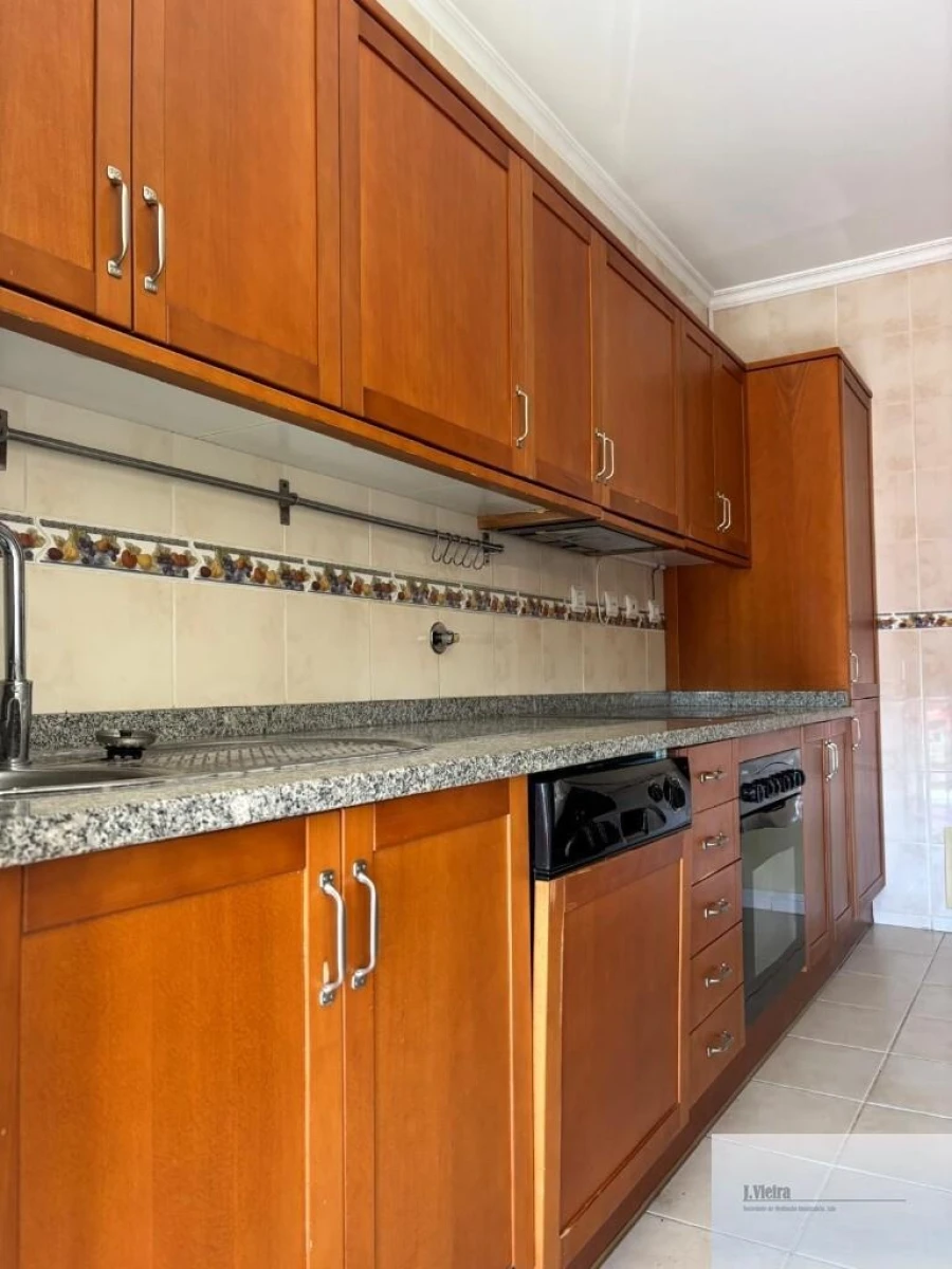 Apartamento T2 para Venda em Madalena Foto 3