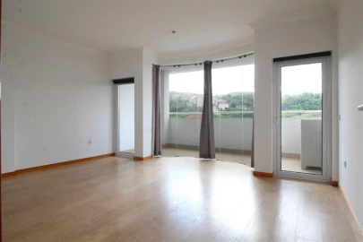 Apartamento T1 para Venda em Santo Antonio dos Olivais