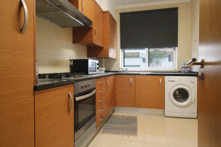 Apartamento T1 para Venda em Santo Antonio dos Olivais Foto 3