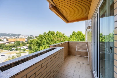 Apartamento T3 para Venda em Vila Nova de Famalicão e Calendário