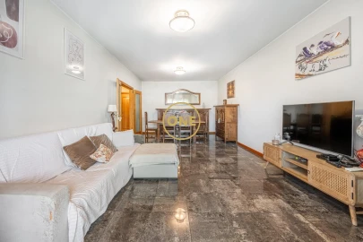 Apartamento T3 para Venda em Vila Nova de Famalicão e Calendário