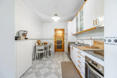 Apartamento T3 para Venda em Vila Nova de Famalicão e Calendário