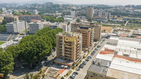 Apartamento T3 para Venda em Vila Nova de Famalicão e Calendário
