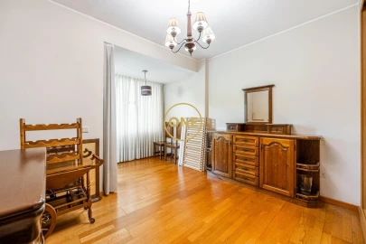 Apartamento T3 para Venda em Vila Nova de Famalicão e Calendário