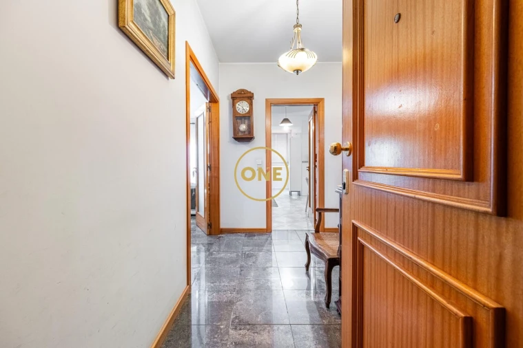 Apartamento T3 para Venda em Vila Nova de Famalicão e Calendário Foto 9
