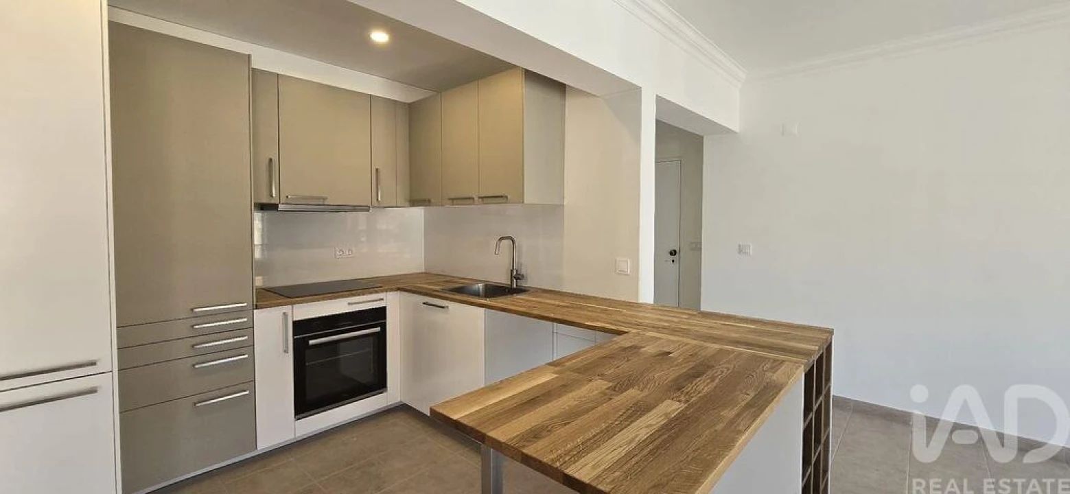 Apartamento T2 para Venda em Cadaval e Pêro Moniz Foto 4