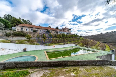 Quinta T9 para Venda em Santa Eugenia