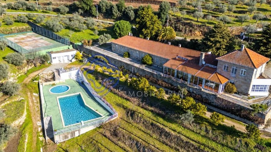 Quinta T9 para Venda em Santa Eugenia