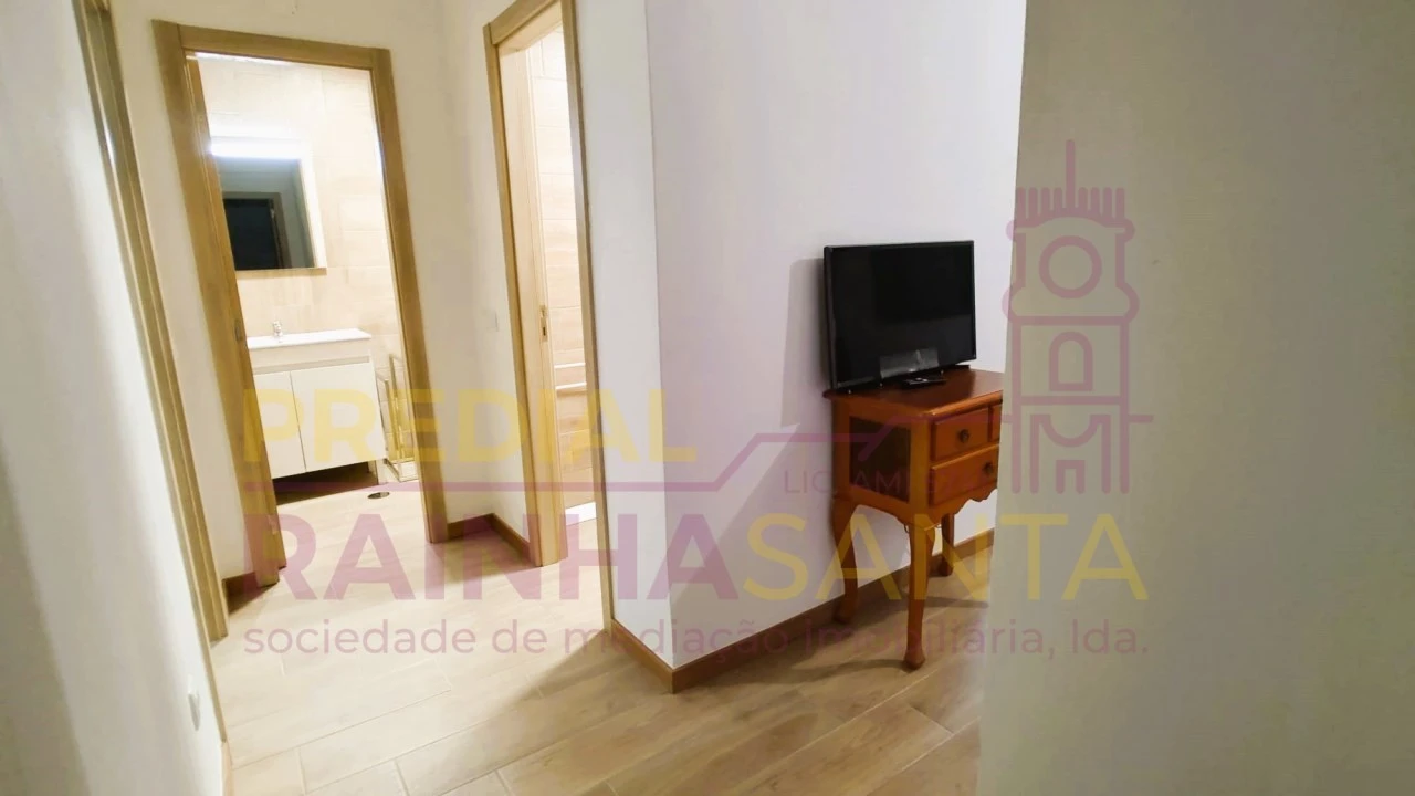 Quarto para Arrendamento em Santo Antonio dos Olivais Foto 6