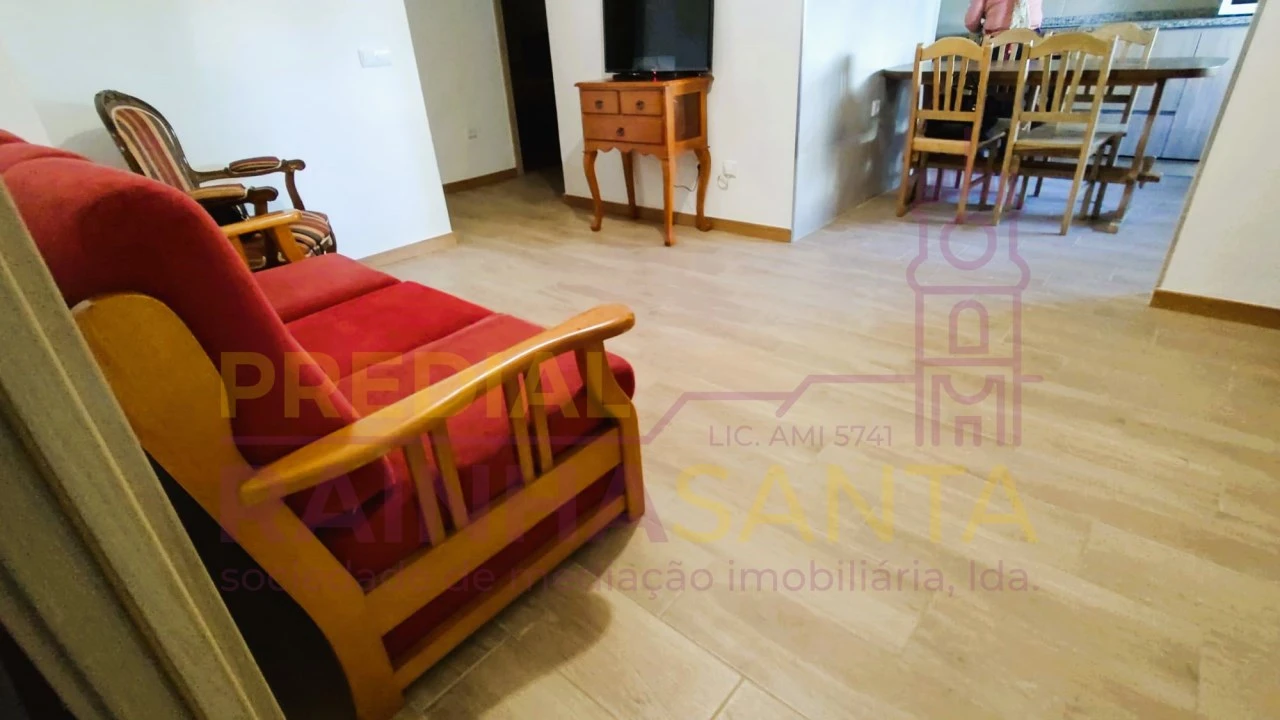 Quarto para Arrendamento em Santo Antonio dos Olivais Foto 7