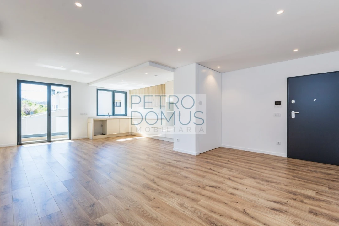 Apartamento T3 para Venda em Leiria, Pousos, Barreira e Cortes Foto 1