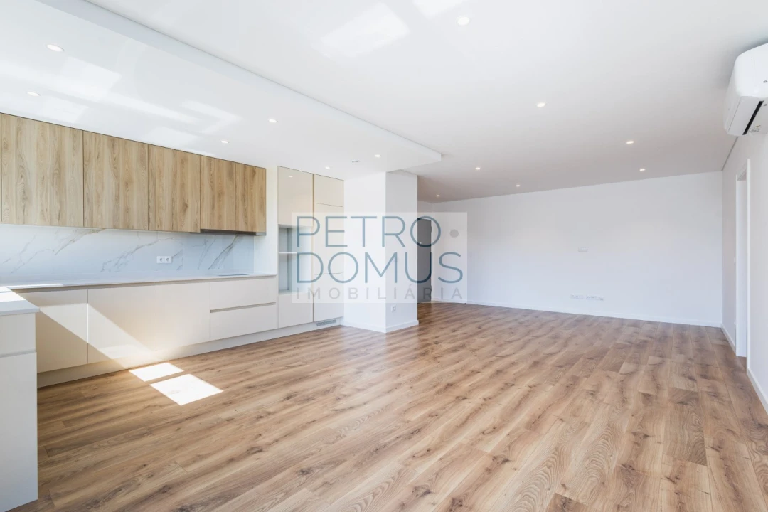 Apartamento T3 para Venda em Leiria, Pousos, Barreira e Cortes Foto 2