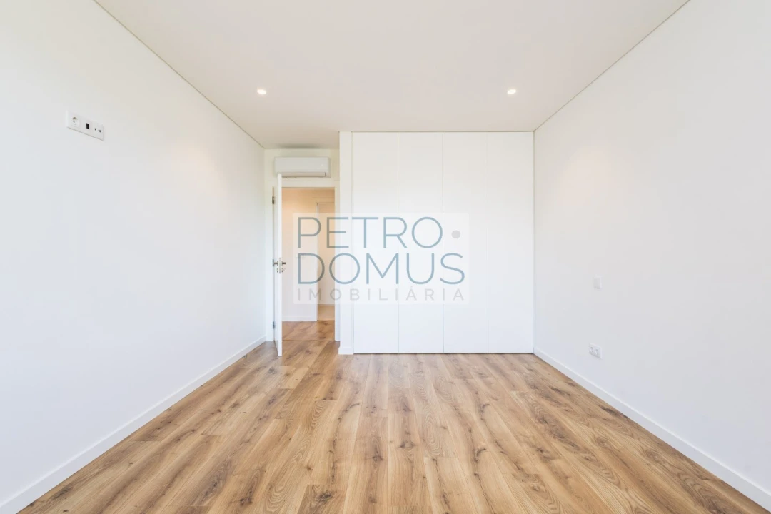 Apartamento T3 para Venda em Leiria, Pousos, Barreira e Cortes Foto 12