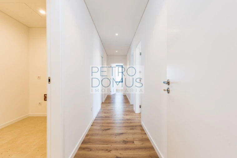 Apartamento T3 para Venda em Leiria, Pousos, Barreira e Cortes Foto 4