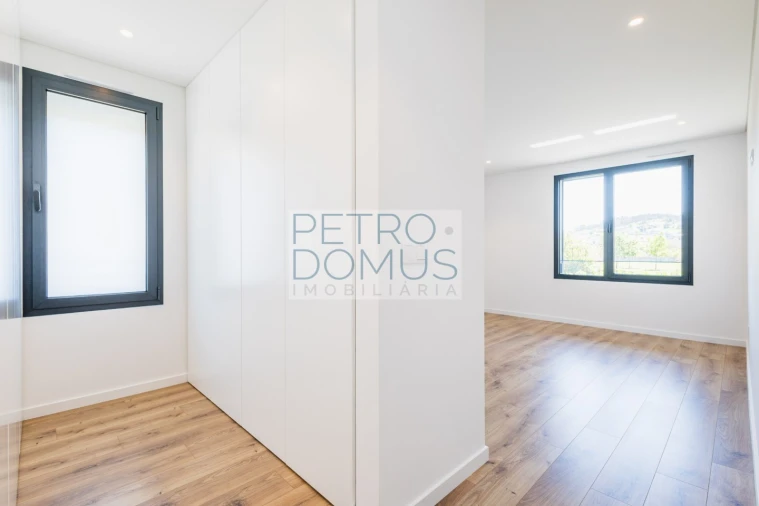 Apartamento T3 para Venda em Leiria, Pousos, Barreira e Cortes Foto 13