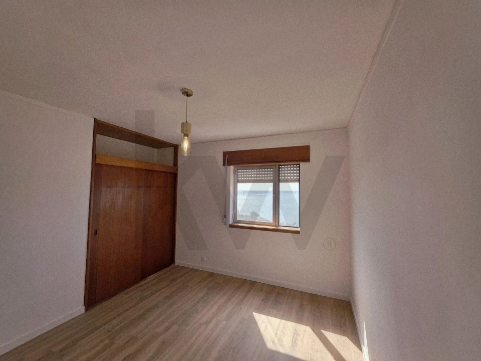 Apartamento T3 para Arrendamento em São Martinho Foto 22