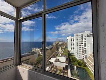 Apartamento T3 para Arrendamento em São Martinho