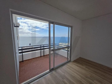 Apartamento T3 para Arrendamento em São Martinho