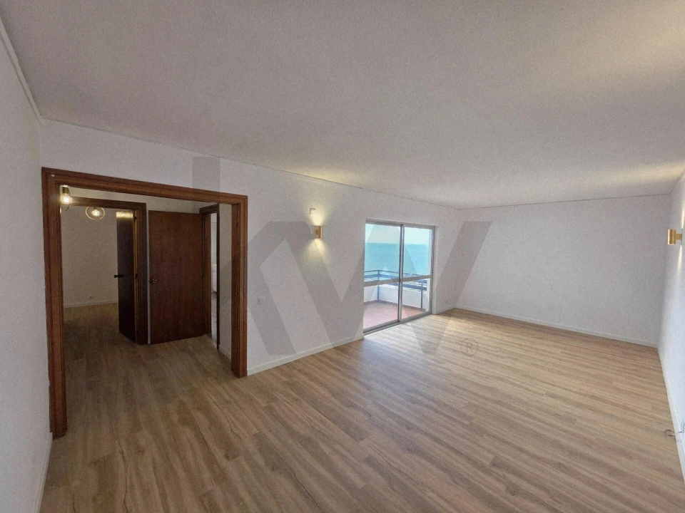 Apartamento T3 para Arrendamento em São Martinho Foto 6