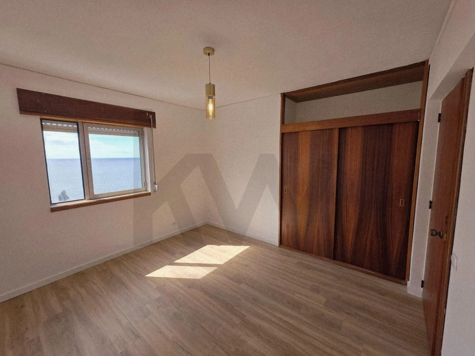 Apartamento T3 para Arrendamento em São Martinho Foto 27