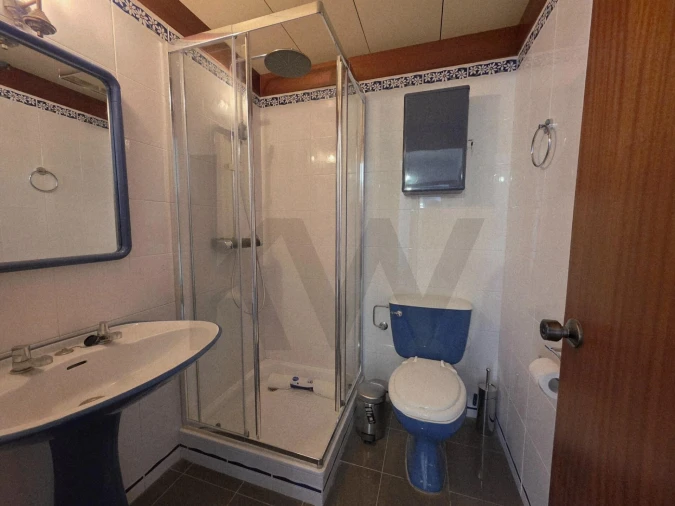 Apartamento T3 para Arrendamento em São Martinho Foto 8