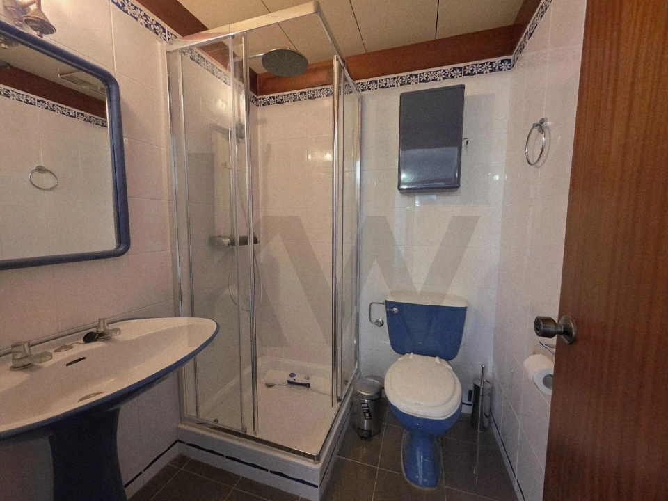 Apartamento T3 para Arrendamento em São Martinho Foto 8
