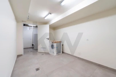 Moradia T4 para Venda em Montenegro