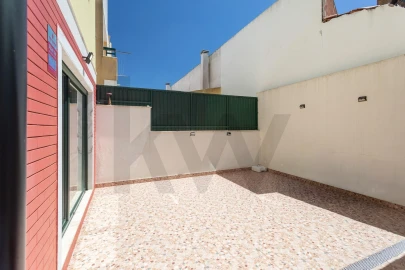 Moradia T3 para Venda em Algueirão-Mem Martins