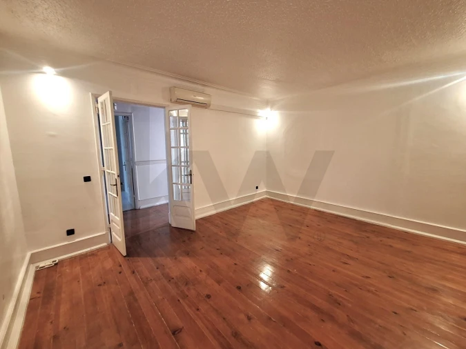 Apartamento T4 para Venda em Avenidas Novas Foto 7