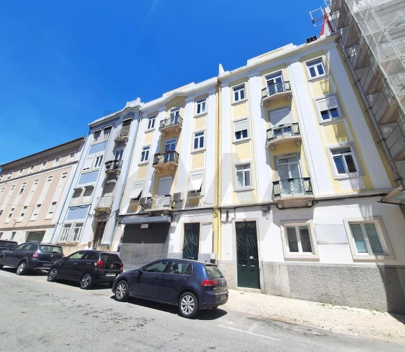 Apartamento T4 para Venda em Avenidas Novas Foto 19