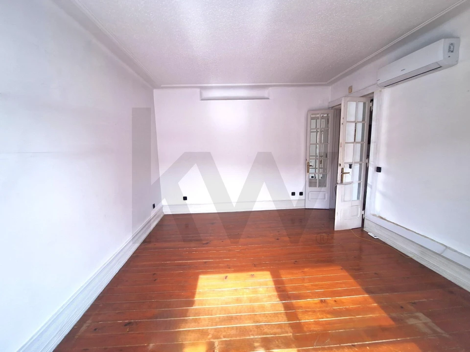 Apartamento T4 para Venda em Avenidas Novas Foto 4