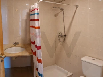 Apartamento T3 para Arrendamento em Águas Livres