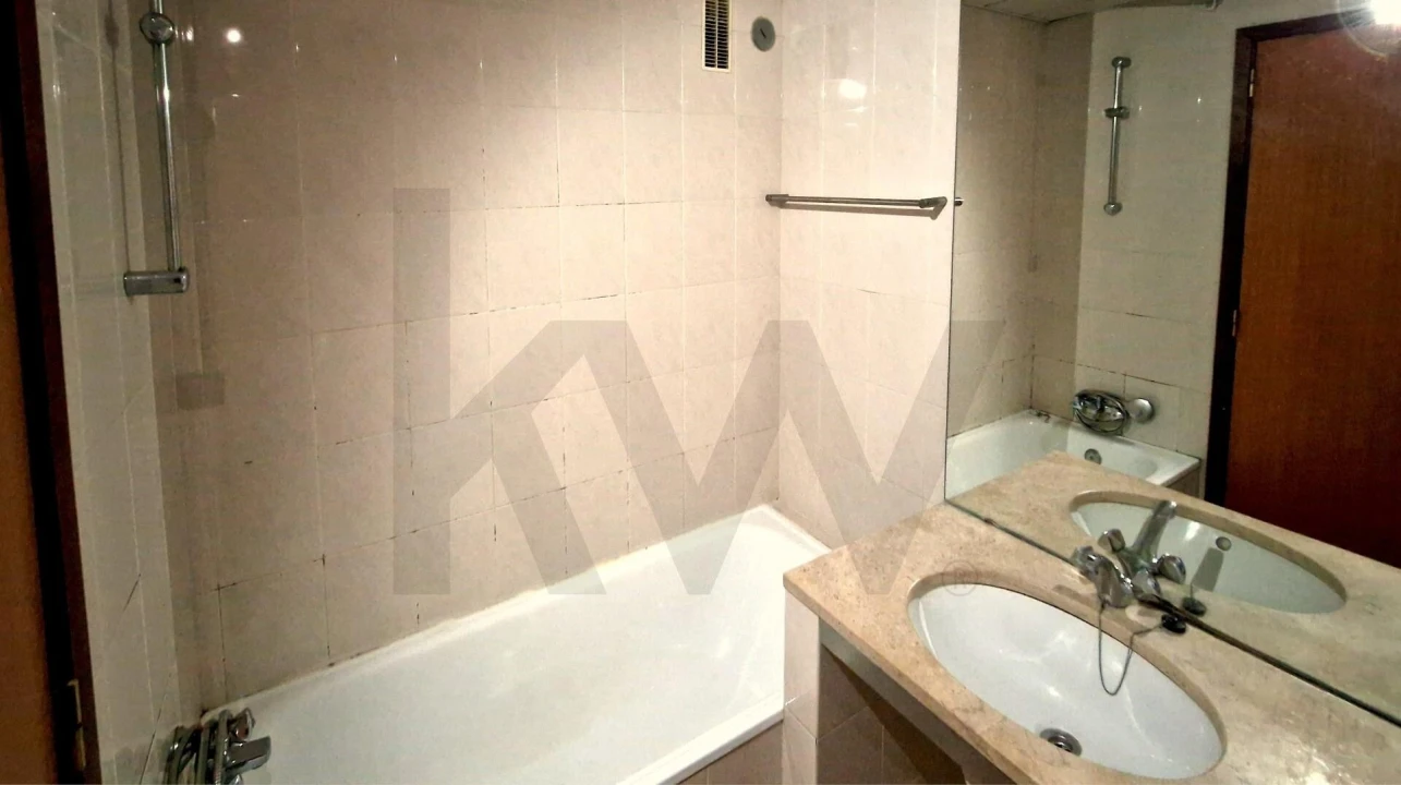 Apartamento T3 para Arrendamento em Águas Livres Foto 21