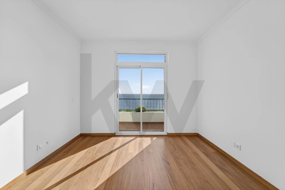 Apartamento T3 para Arrendamento em São Martinho Foto 17