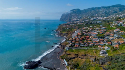 Apartamento T3 para Arrendamento em São Martinho