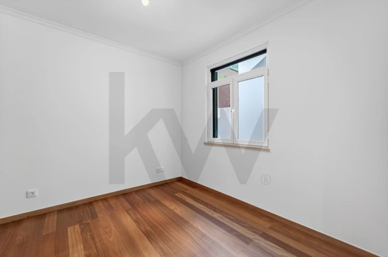 Apartamento T3 para Arrendamento em São Martinho Foto 20