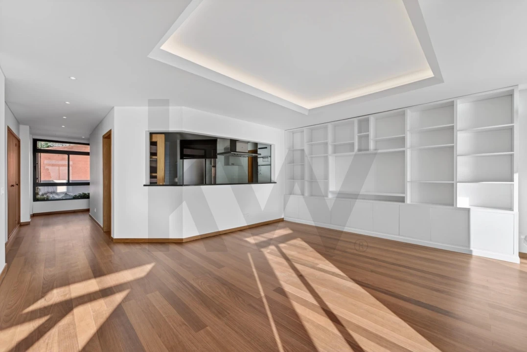 Apartamento T3 para Arrendamento em São Martinho Foto 30